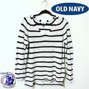 Old Navy B&W Striped V-Neck Knit Sweater